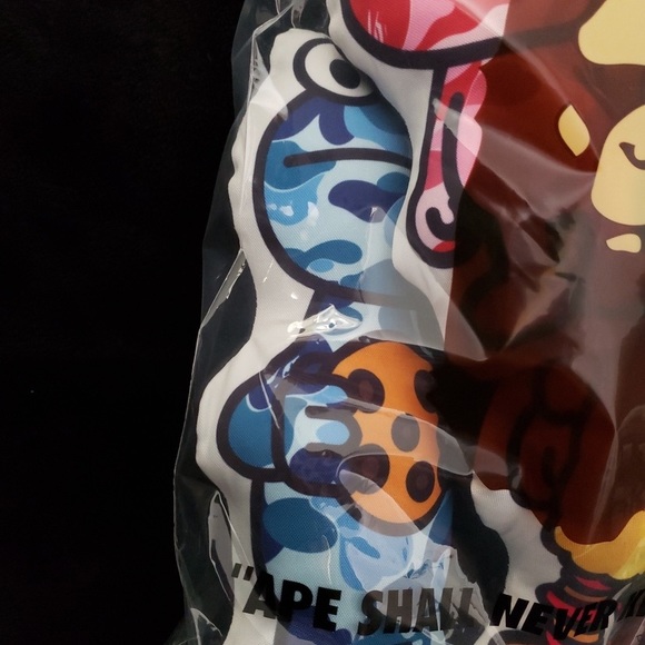 Bape x sesame street plushy collection ‼️DS‼️ - Picture 4 of 7